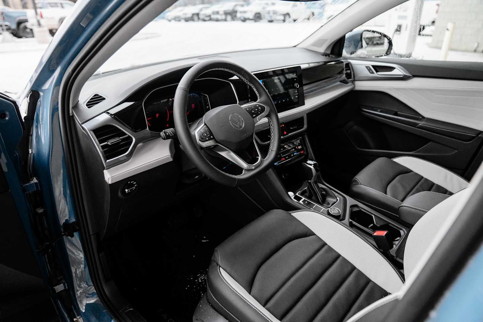 2026 Volkswagen Taos SEL 4MOTION