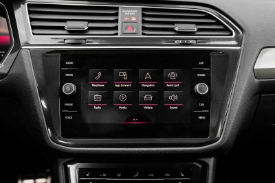 2023 Volkswagen Tiguan SE R-Line Black