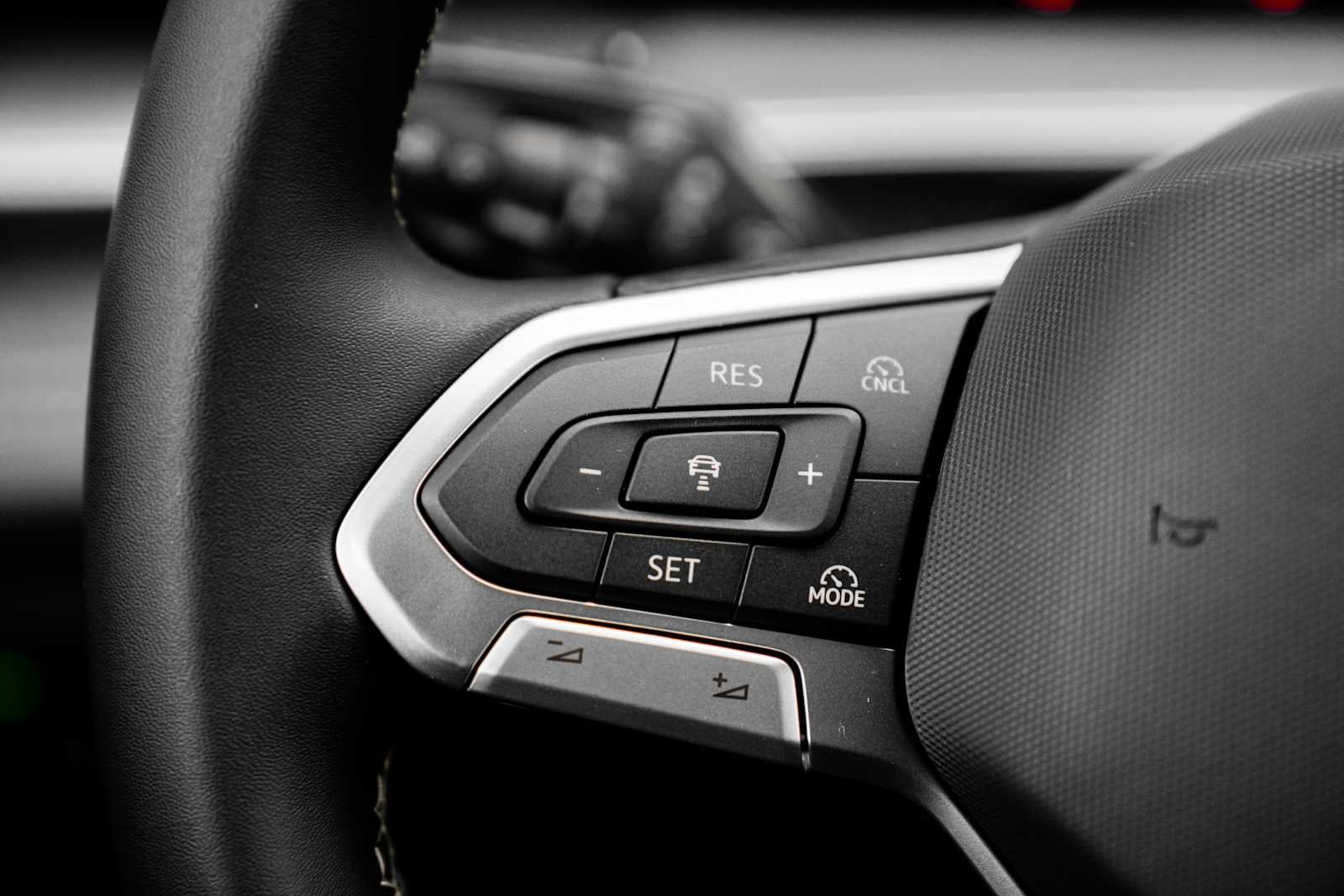 2026 Volkswagen Tiguan SE AWD