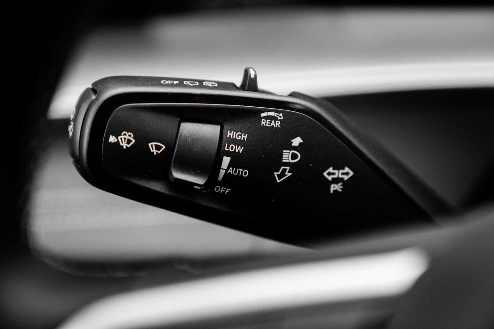 2026 Volkswagen Tiguan SE AWD