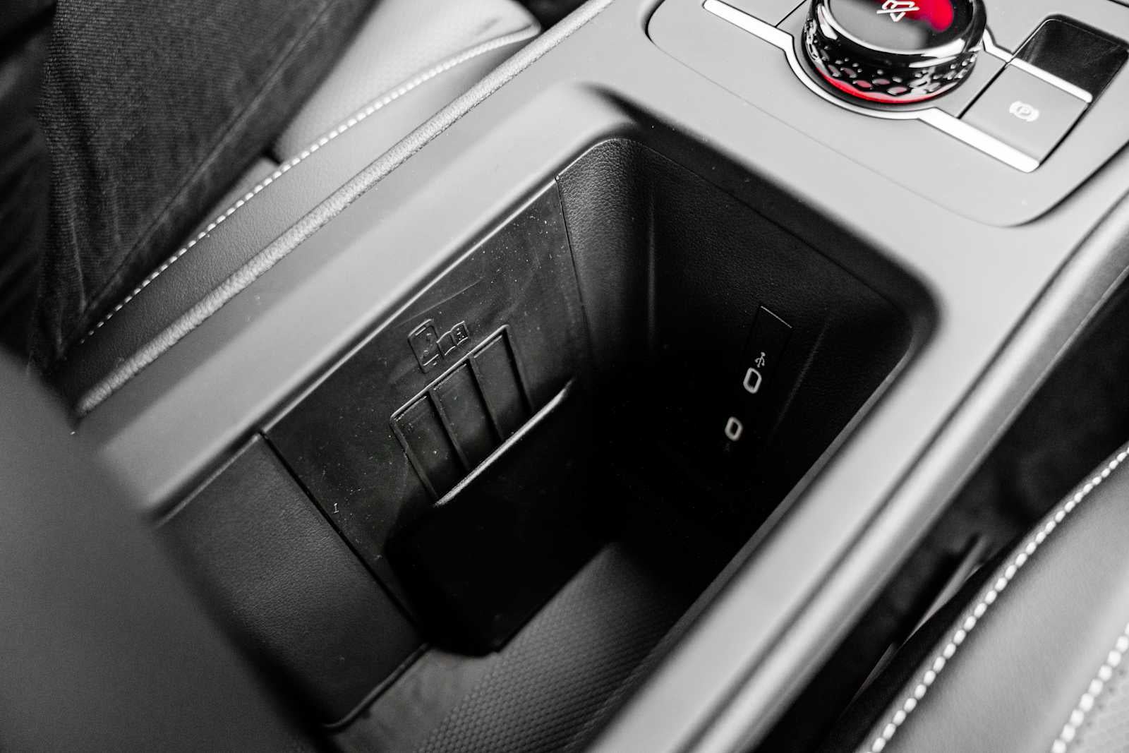 2026 Volkswagen Tiguan SE AWD