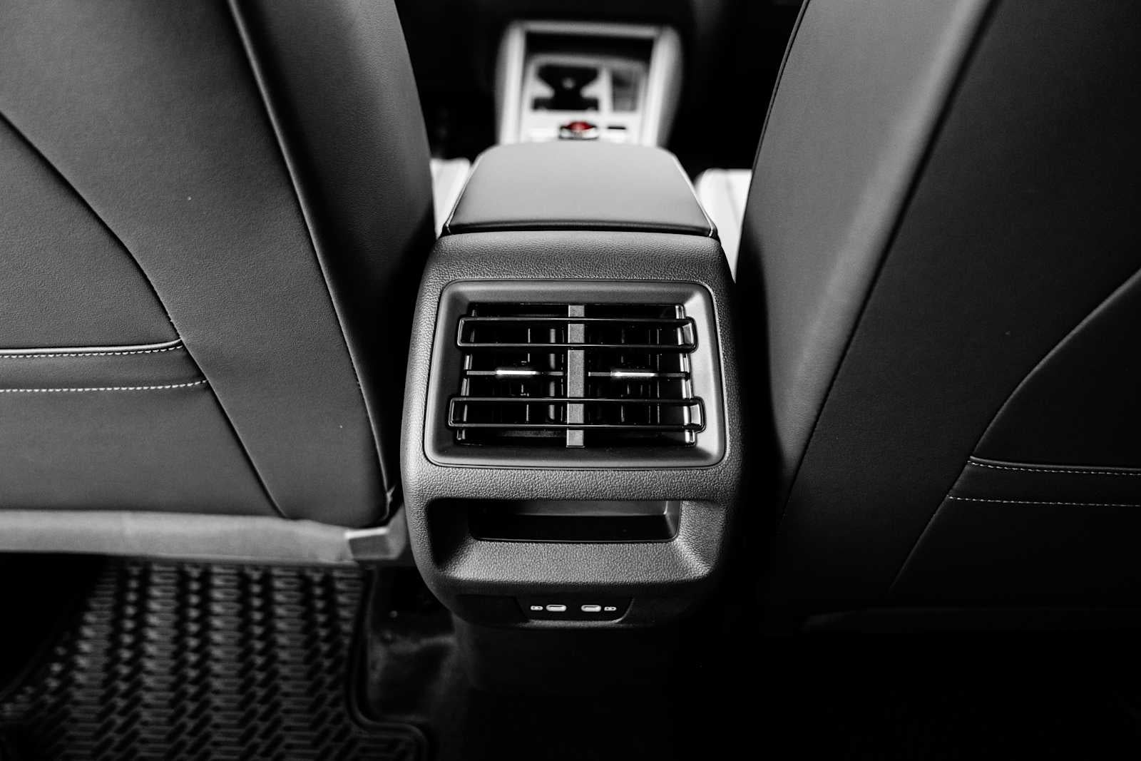 2026 Volkswagen Tiguan SE AWD