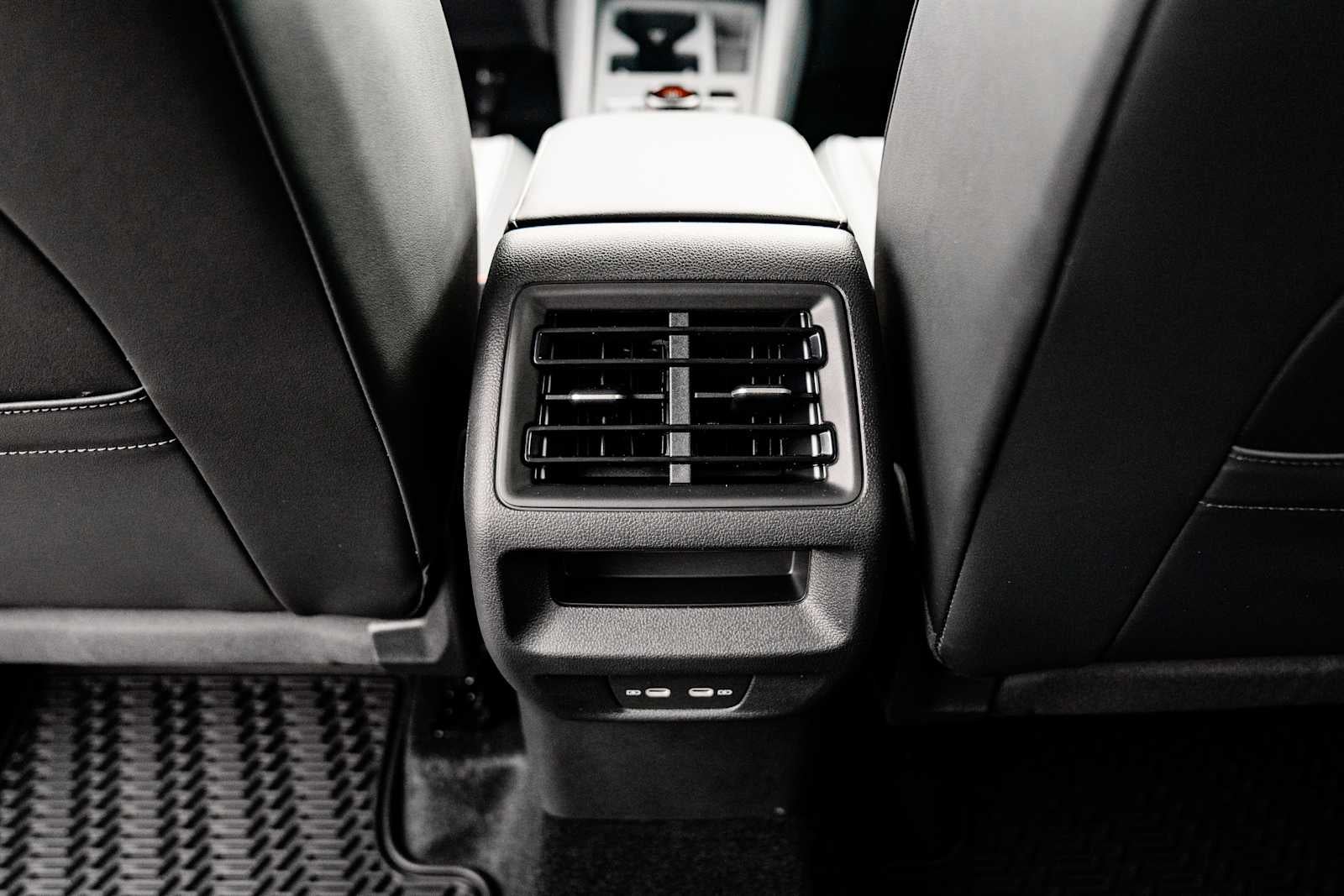 2026 Volkswagen Tiguan SE AWD