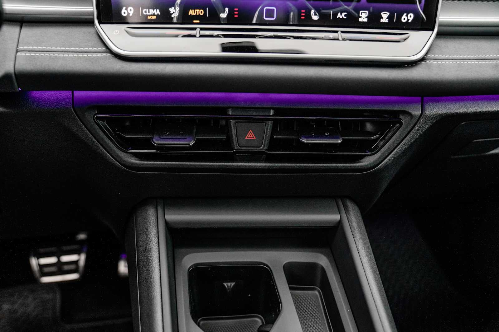 2026 Volkswagen Tiguan SE R-Line AWD