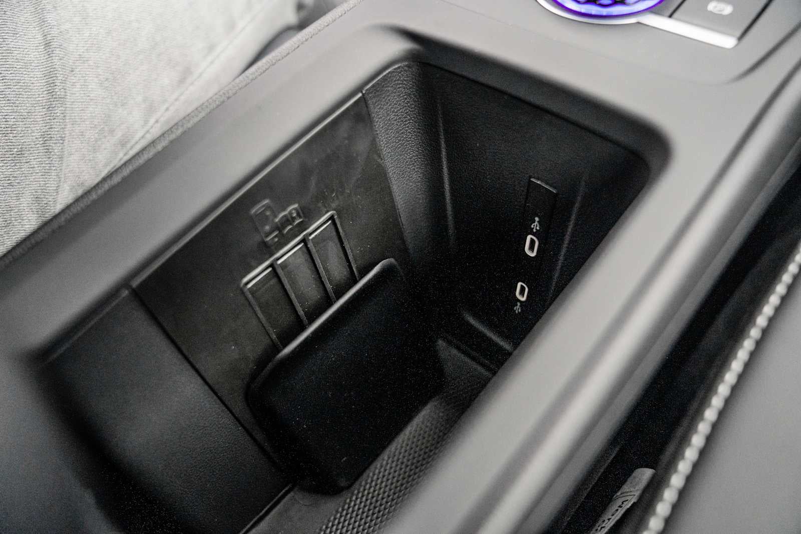 2026 Volkswagen Tiguan SE R-Line AWD