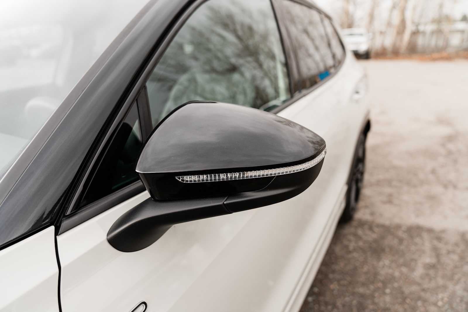 2026 Volkswagen Tiguan SE R-Line AWD