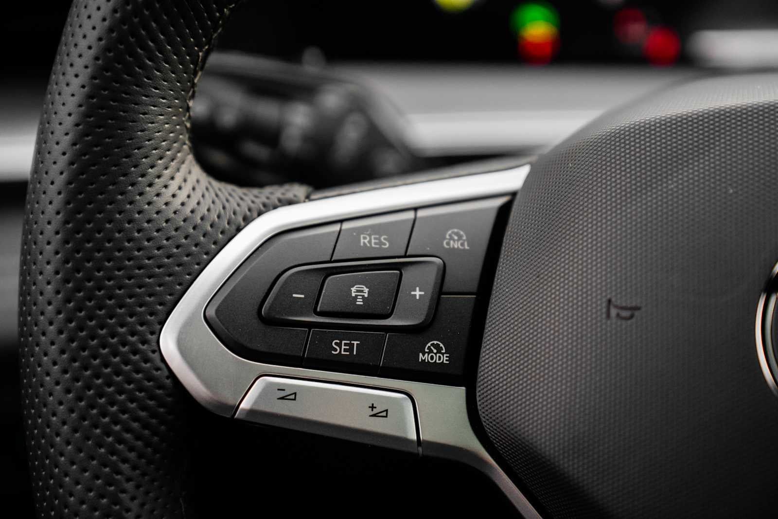 2026 Volkswagen Tiguan SE R-Line AWD