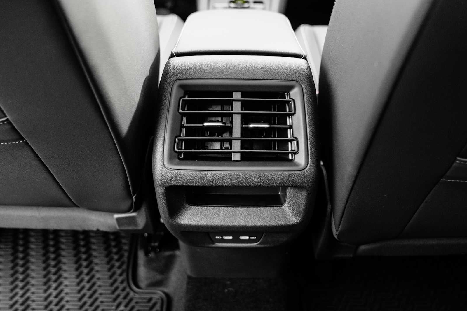 2026 Volkswagen Tiguan SE R-Line AWD