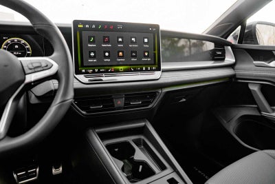 2026 Volkswagen Tiguan SE R-Line AWD