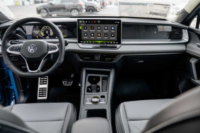 2026 Volkswagen Tiguan SE R-Line AWD