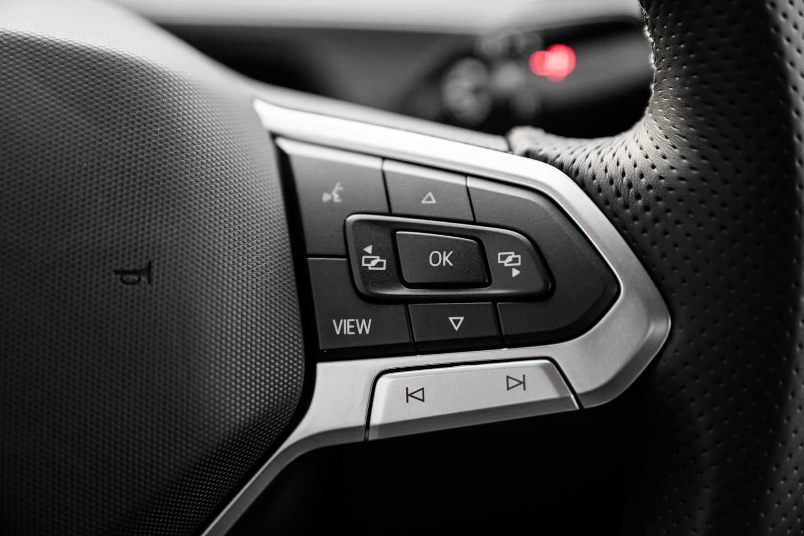 2026 Volkswagen Tiguan SE R-Line AWD