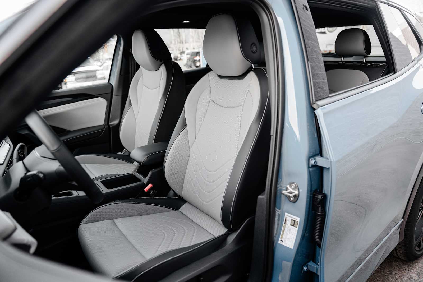 2026 Volkswagen Tiguan SE R-Line AWD