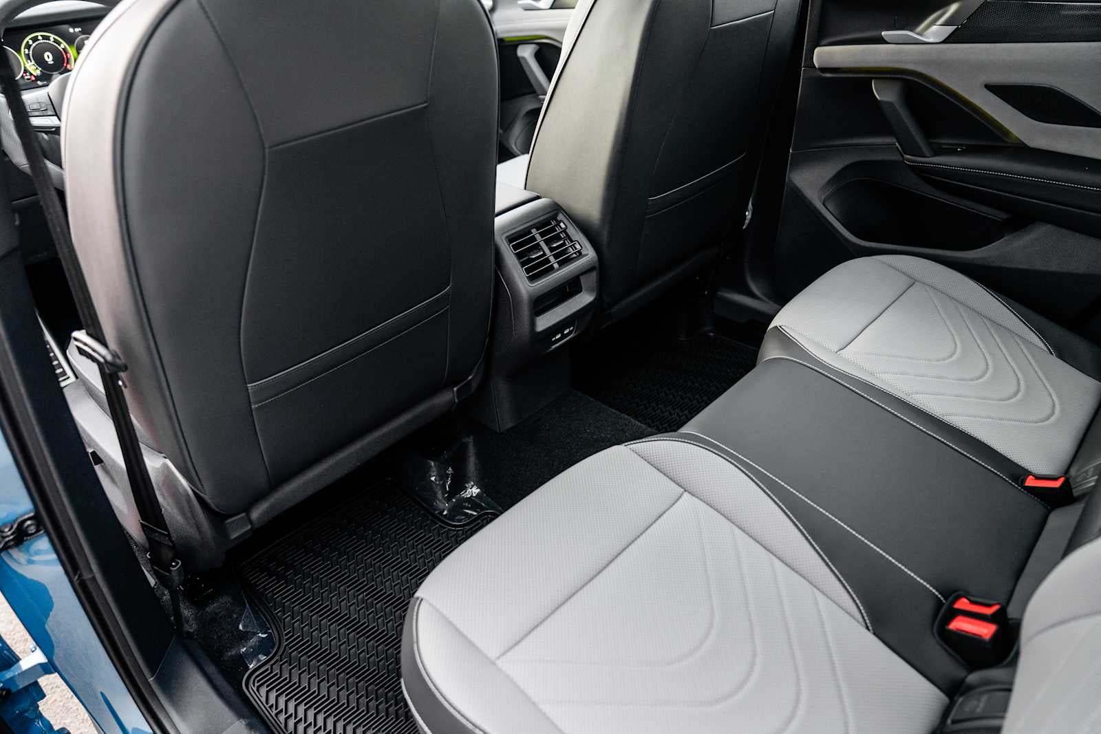 2026 Volkswagen Tiguan SE R-Line AWD