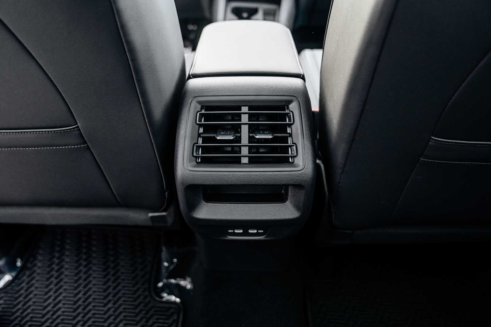 2026 Volkswagen Tiguan SE R-Line AWD