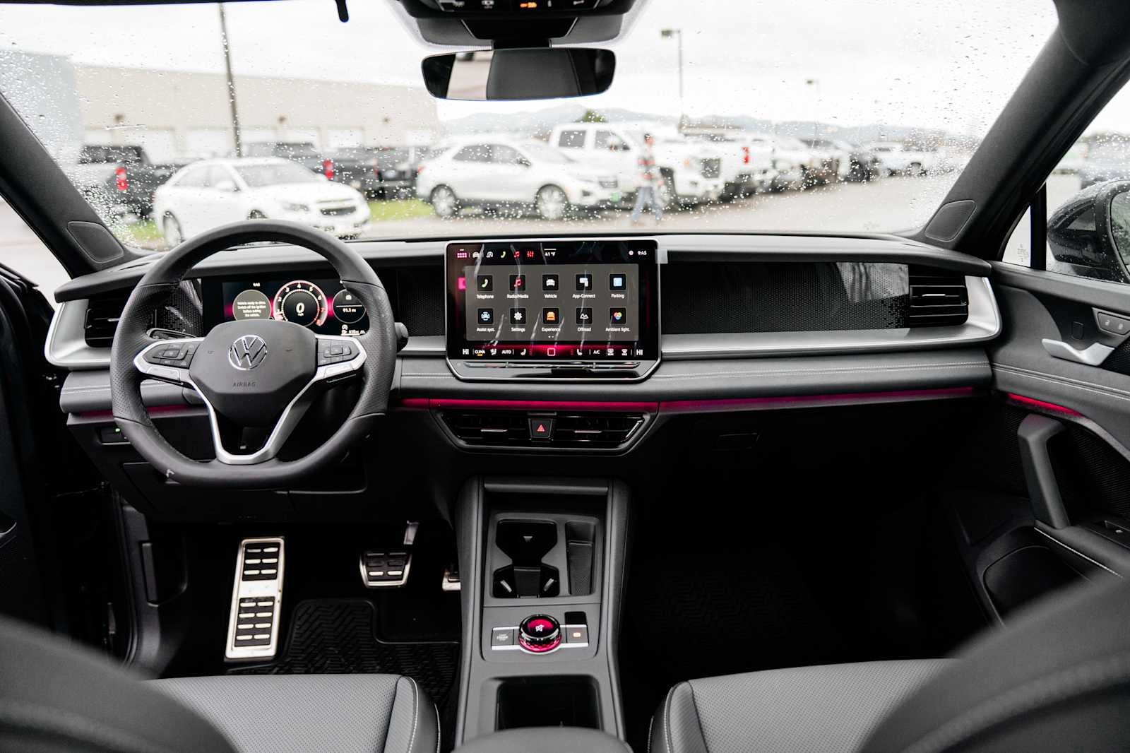 2026 Volkswagen Tiguan 2.0T SE R-Line Black