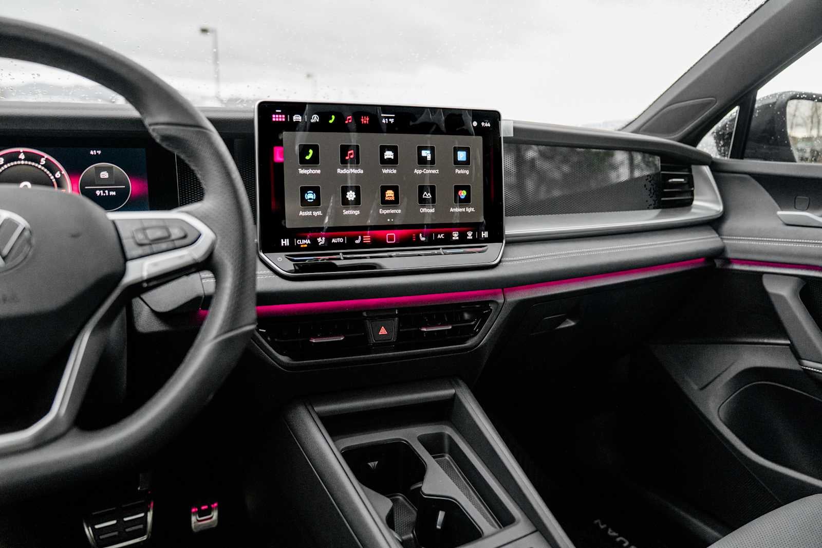 2026 Volkswagen Tiguan 2.0T SE R-Line Black