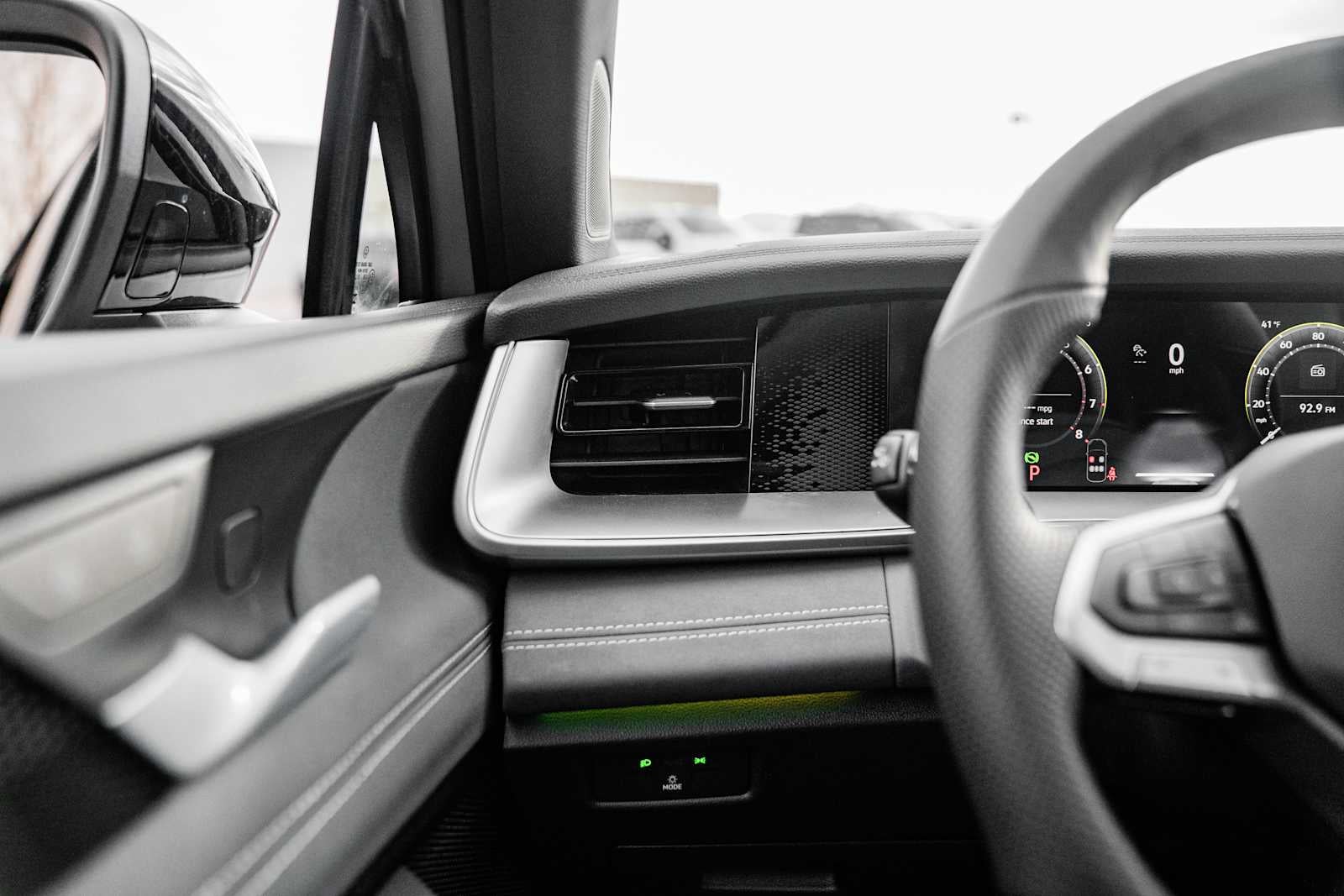 2026 Volkswagen Tiguan SE R-Line AWD