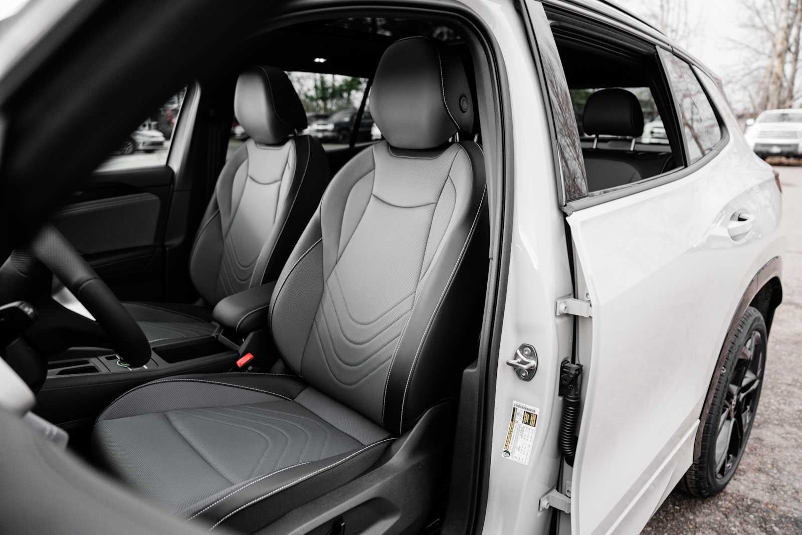 2026 Volkswagen Tiguan SE R-Line AWD