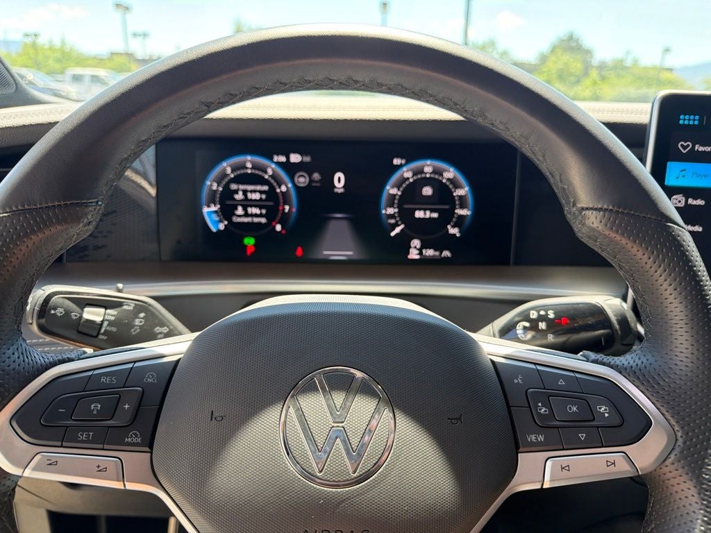 2025 Volkswagen Tiguan SE R-Line Black