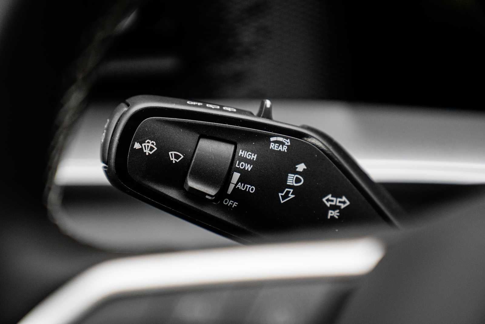 2026 Volkswagen Tiguan SE AWD