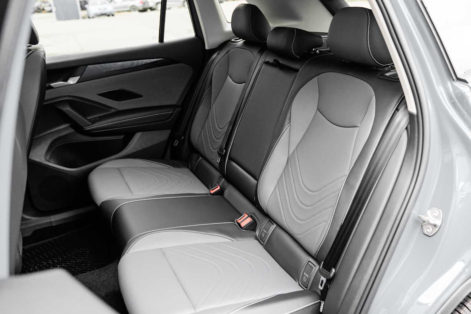 2026 Volkswagen Tiguan SE AWD