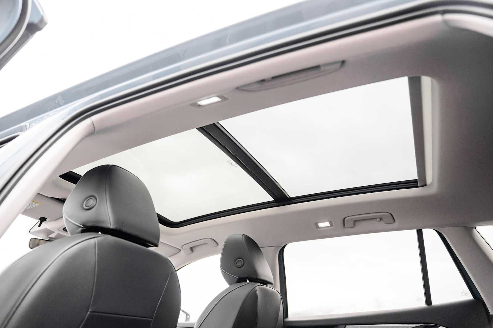 2026 Volkswagen Tiguan SE AWD