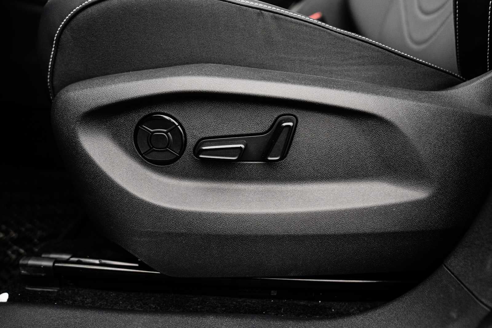 2026 Volkswagen Tiguan SE AWD