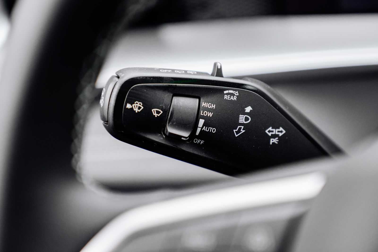 2026 Volkswagen Tiguan SE AWD