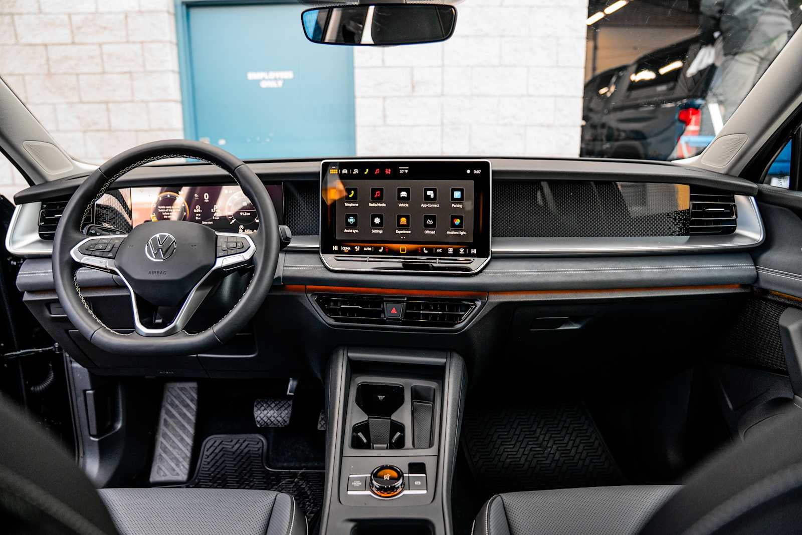 2026 Volkswagen Tiguan SE AWD