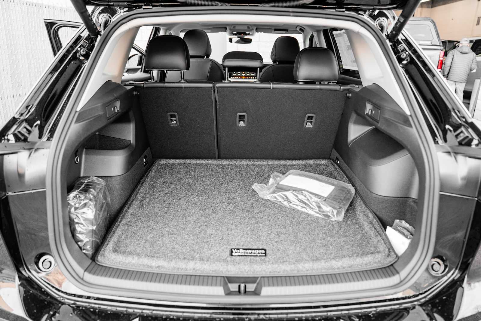 2026 Volkswagen Tiguan SE AWD