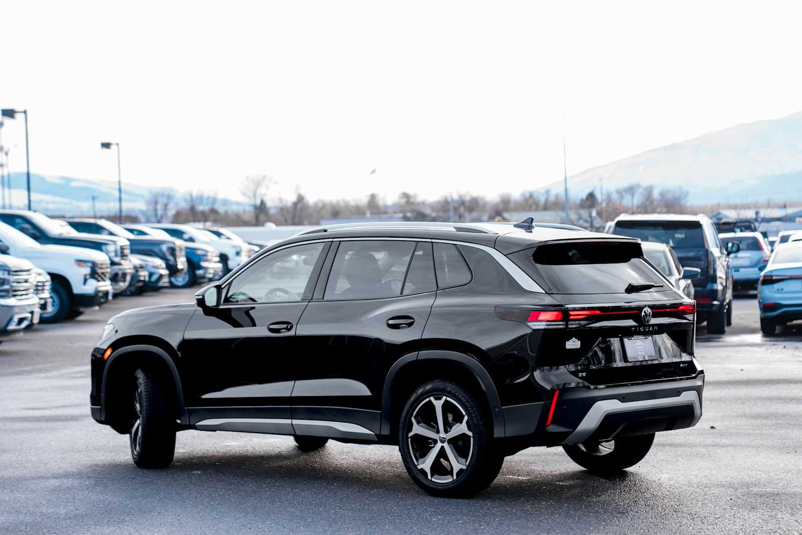 2026 Volkswagen Tiguan SE AWD