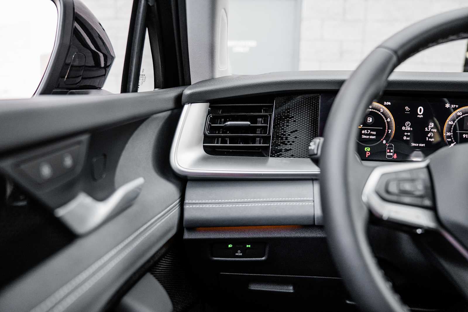 2026 Volkswagen Tiguan SE AWD