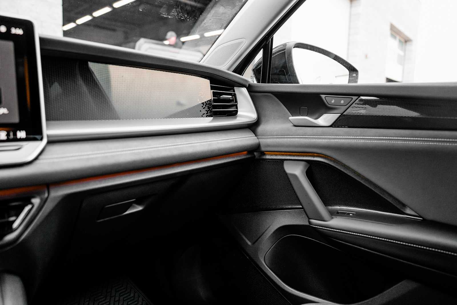 2026 Volkswagen Tiguan SE AWD