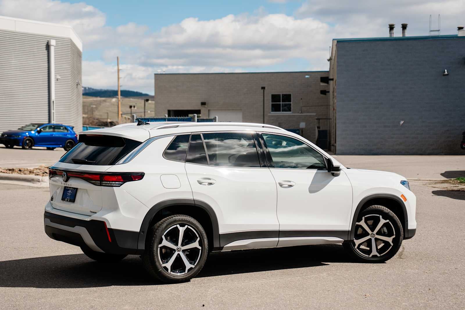 2026 Volkswagen Tiguan 2.0T SE