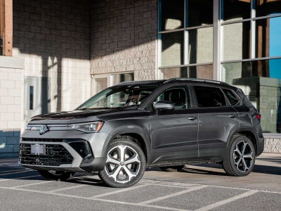 2025 Volkswagen Taos SE