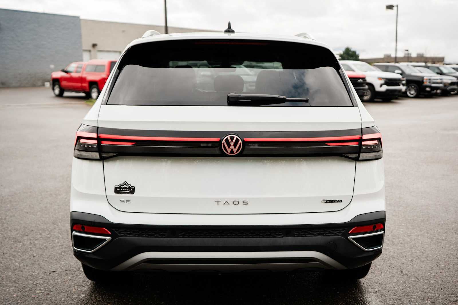 2025 Volkswagen Taos SE