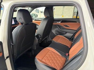 2026 Volkswagen Tiguan 2.0T SEL R-Line