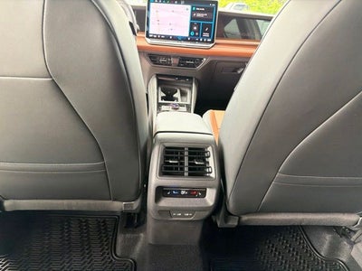 2026 Volkswagen Tiguan 2.0T SEL R-Line