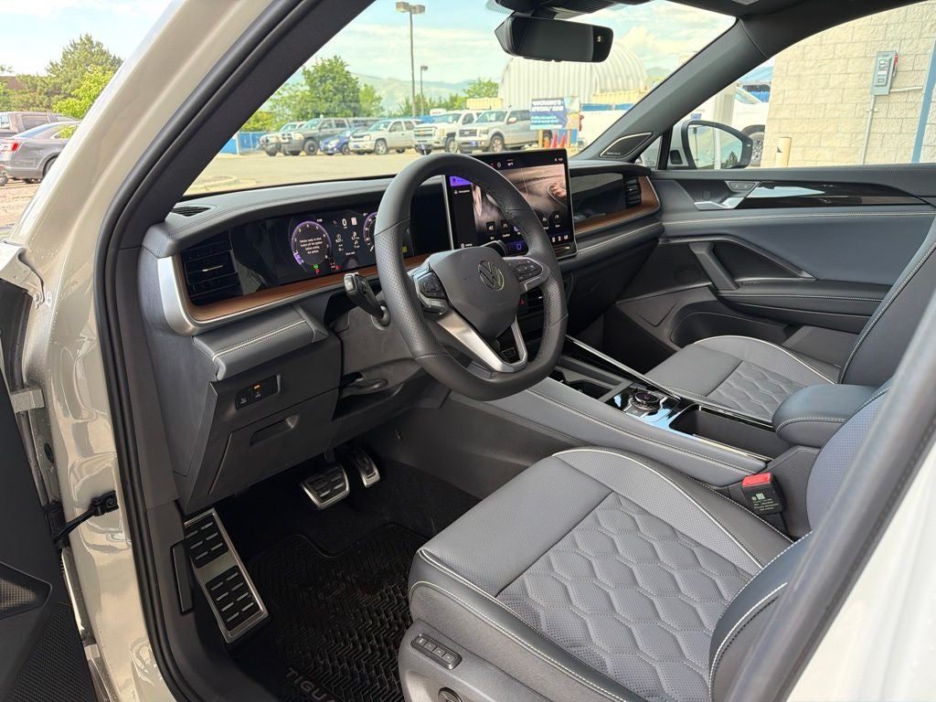 2026 Volkswagen Tiguan SEL R-Line Turbo