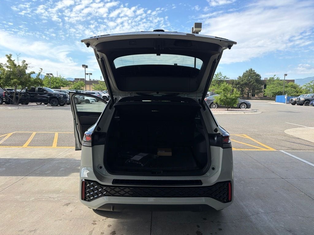 2026 Volkswagen Tiguan SEL R-Line Turbo