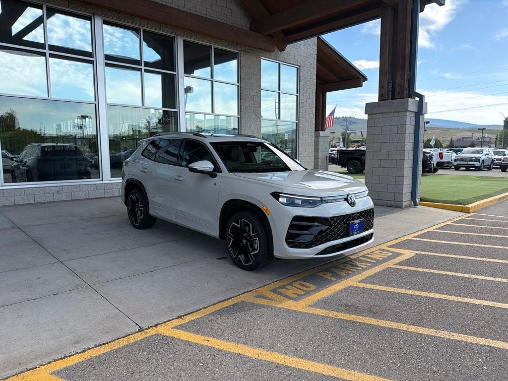 2026 Volkswagen Tiguan SEL R-Line Turbo