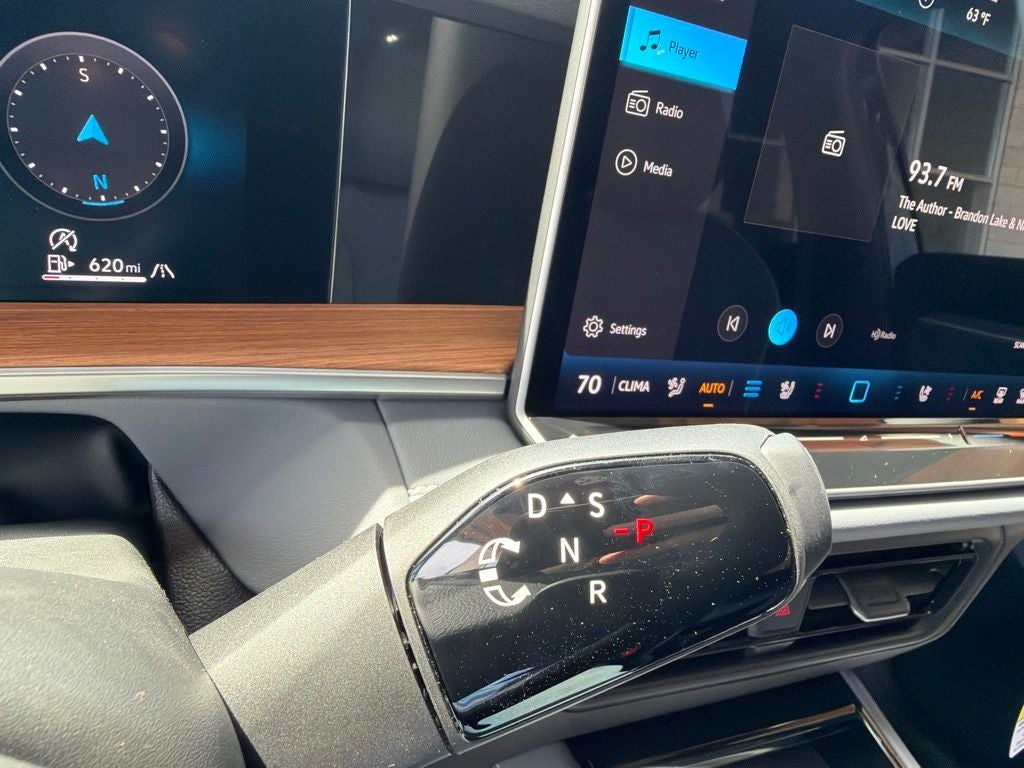 2026 Volkswagen Tiguan 2.0T SEL R-Line