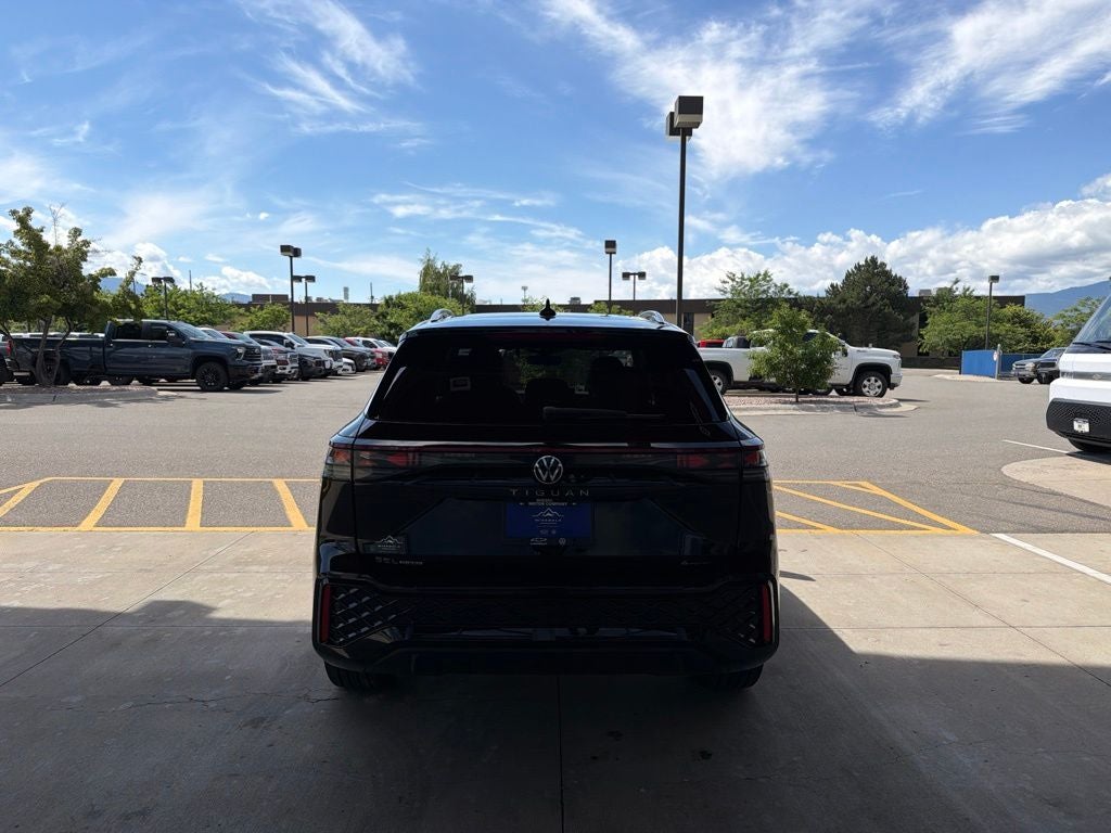 2026 Volkswagen Tiguan 2.0T SEL R-Line