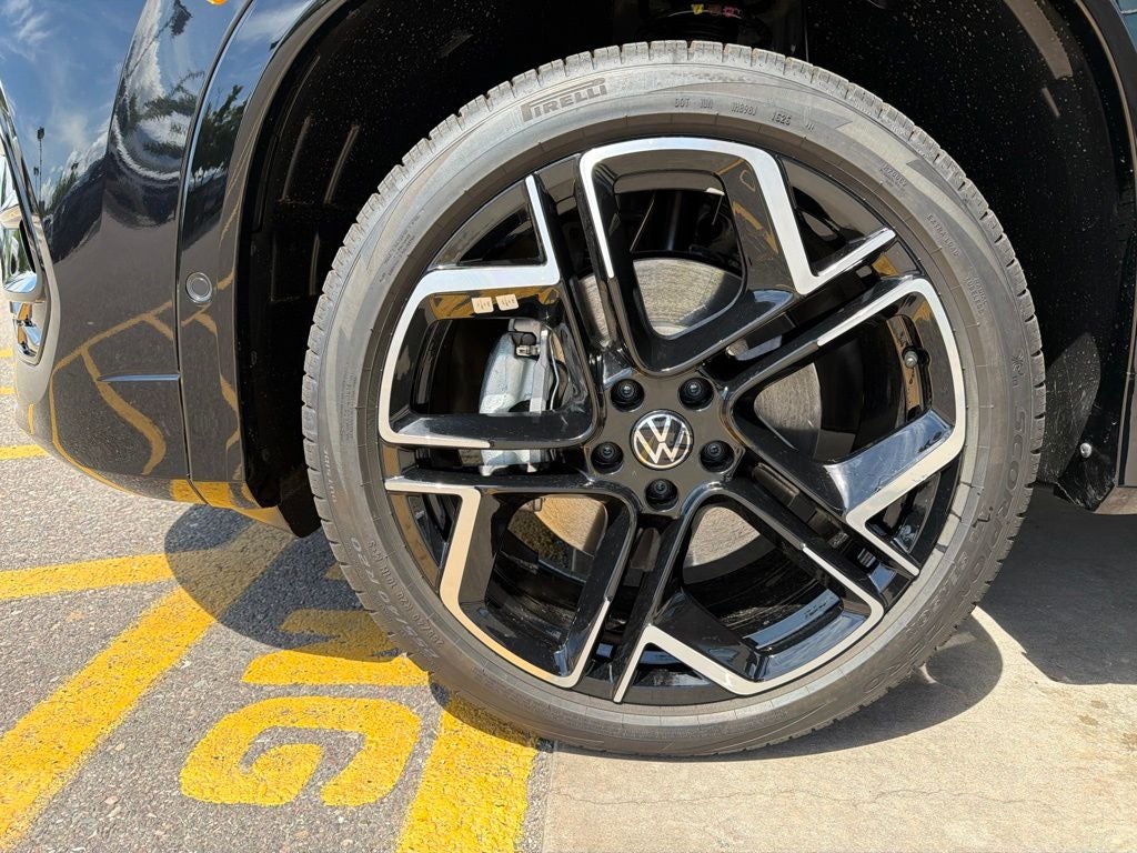 2026 Volkswagen Tiguan 2.0T SEL R-Line