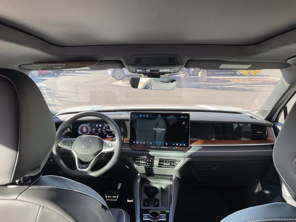 2027 Volkswagen Tiguan 2.0T SEL