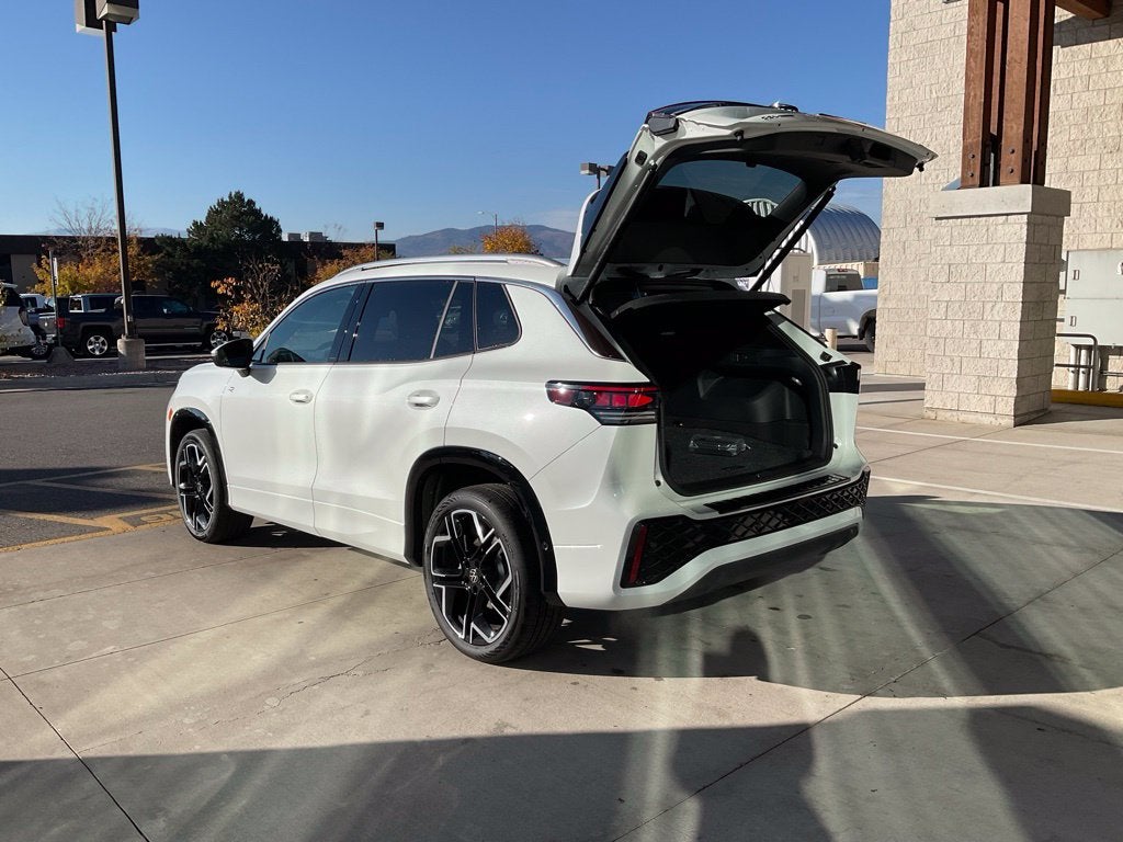 2027 Volkswagen Tiguan 2.0T SEL