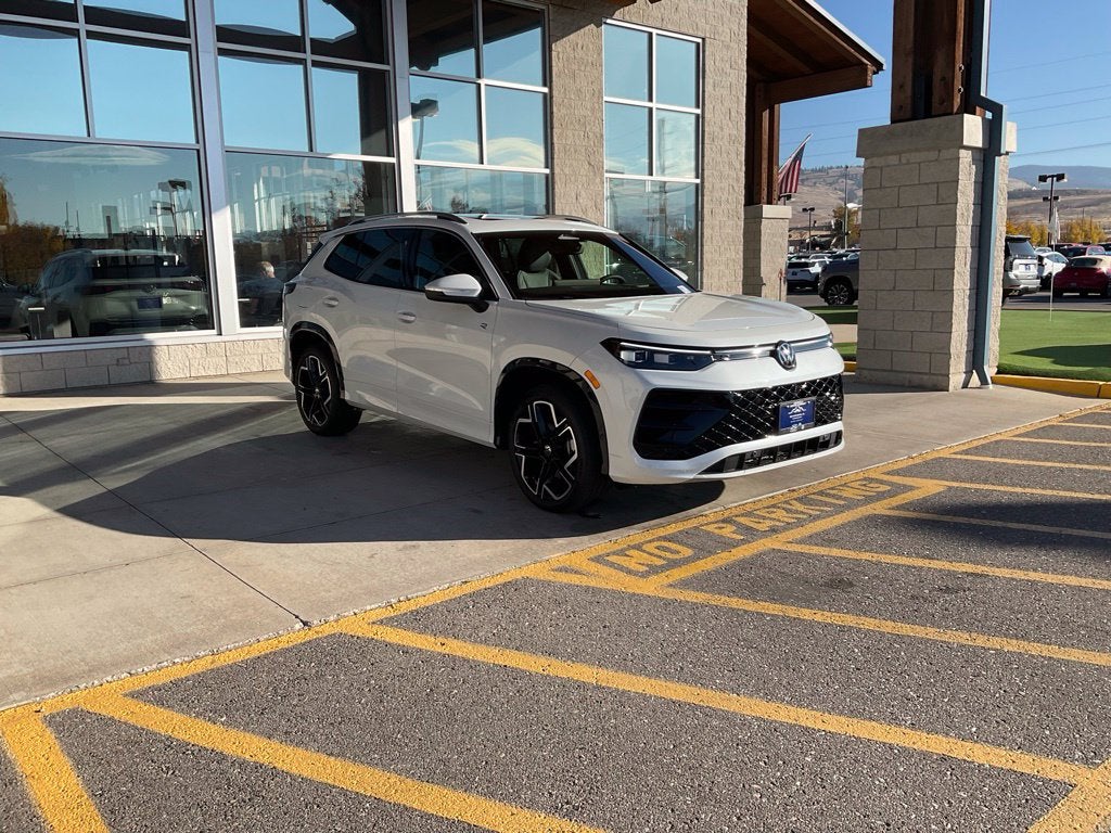 2027 Volkswagen Tiguan 2.0T SEL