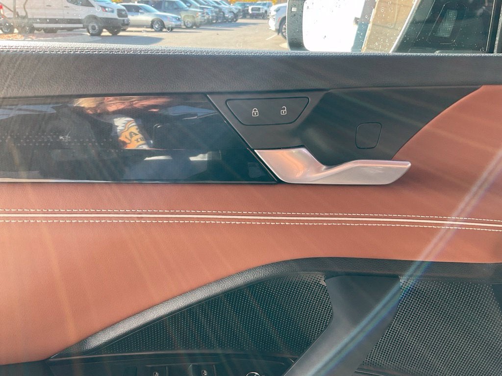 2027 Volkswagen Tiguan 2.0T SEL