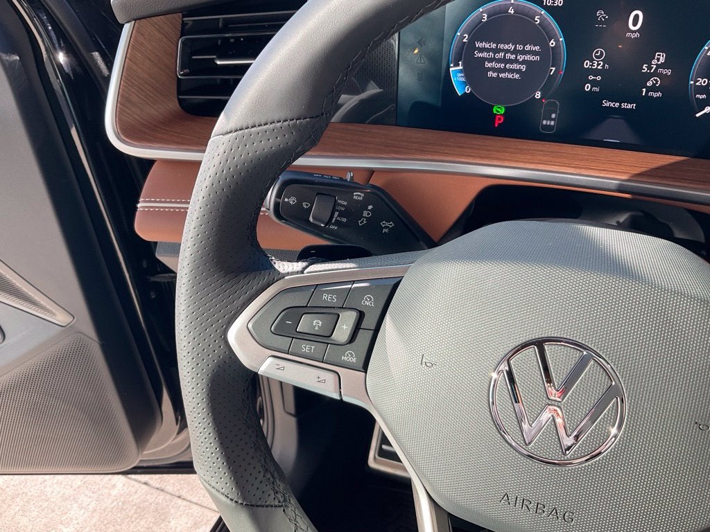 2027 Volkswagen Tiguan 2.0T SEL