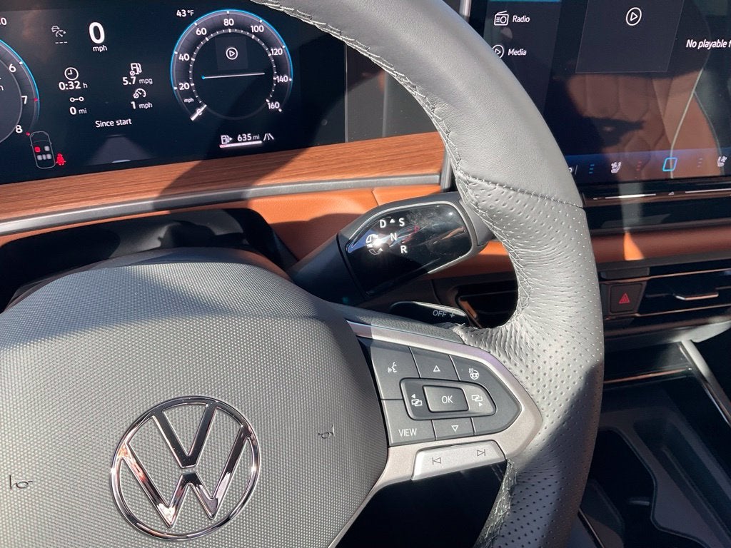 2027 Volkswagen Tiguan 2.0T SEL